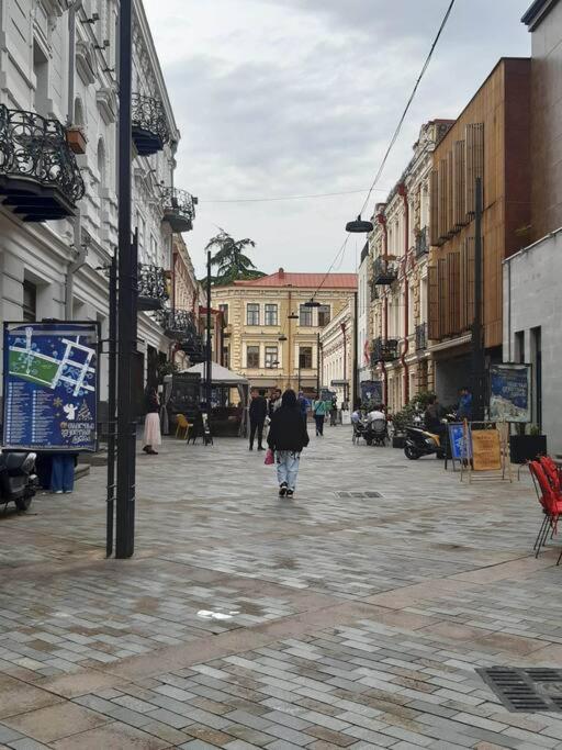 Romanticatbilisi Exterior photo